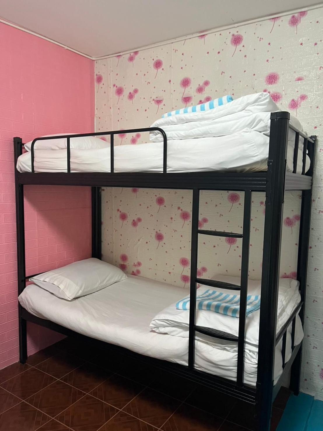 D​ Luck​ Hostel Καντσαναμπούρι Εξωτερικό φωτογραφία